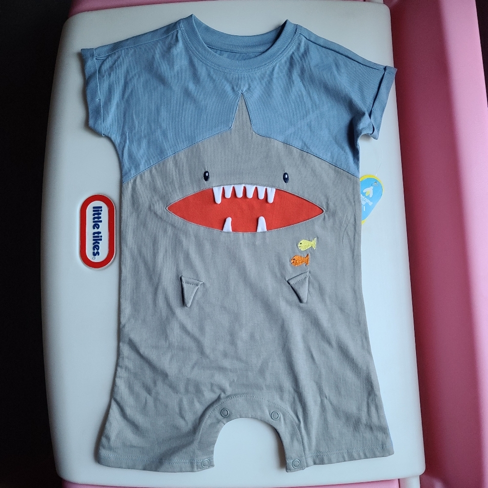Lightning Bug baby shark romper 24 months NWT